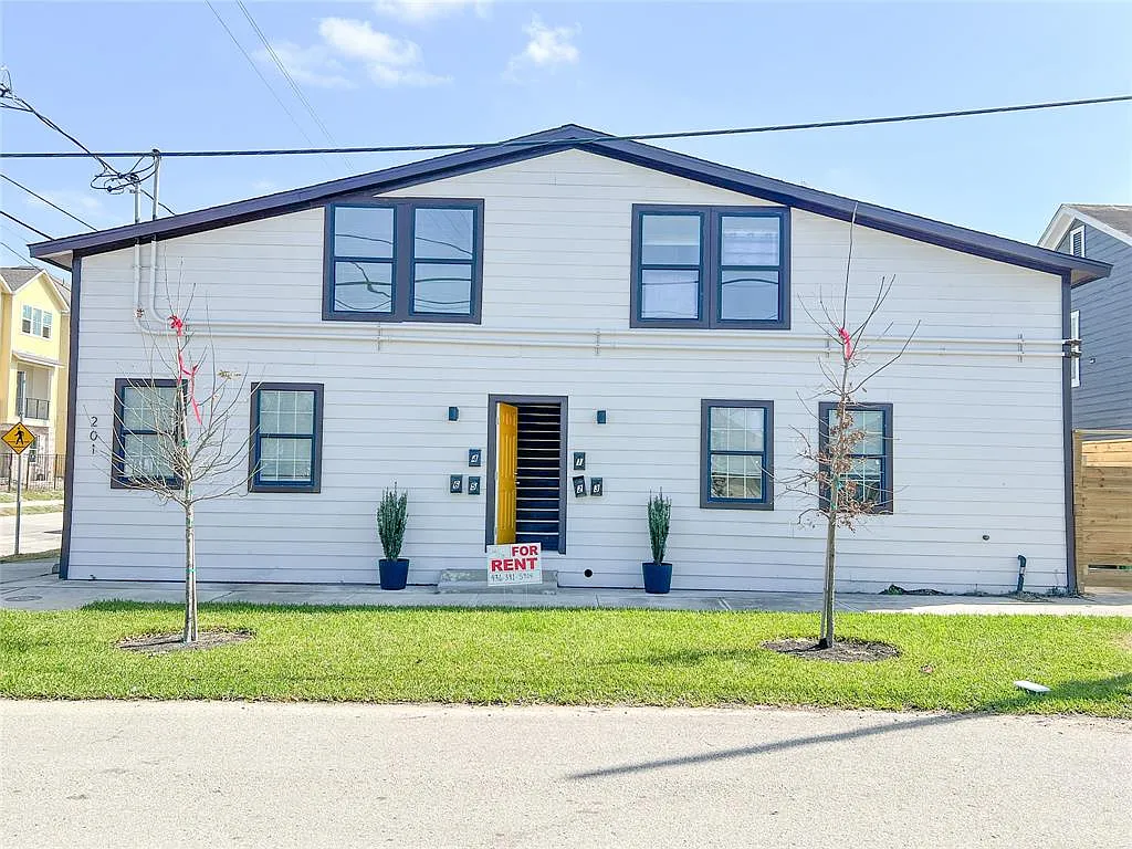 Eastwood Street Apartments 1